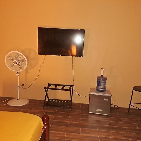 Banyan Rose Room 3 Orange Walk 外观 照片