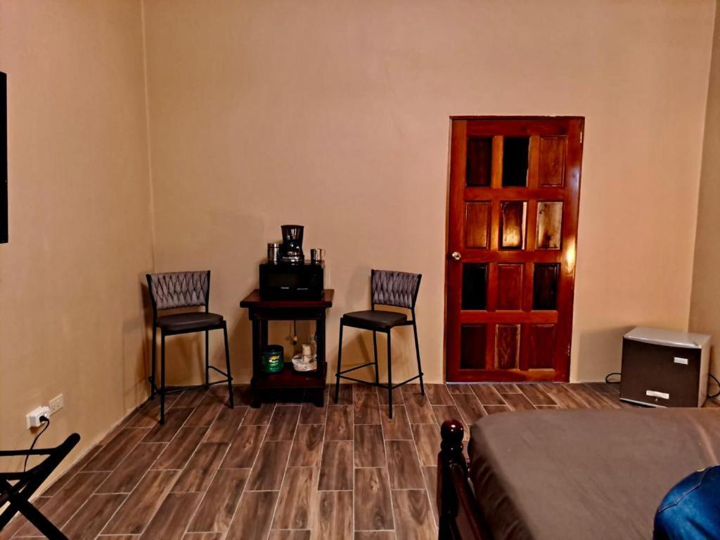 Banyan Rose Room 3 Orange Walk 外观 照片